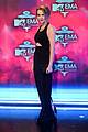 ariana grande bridgit mendler mtv ema 2013 red carpet 09