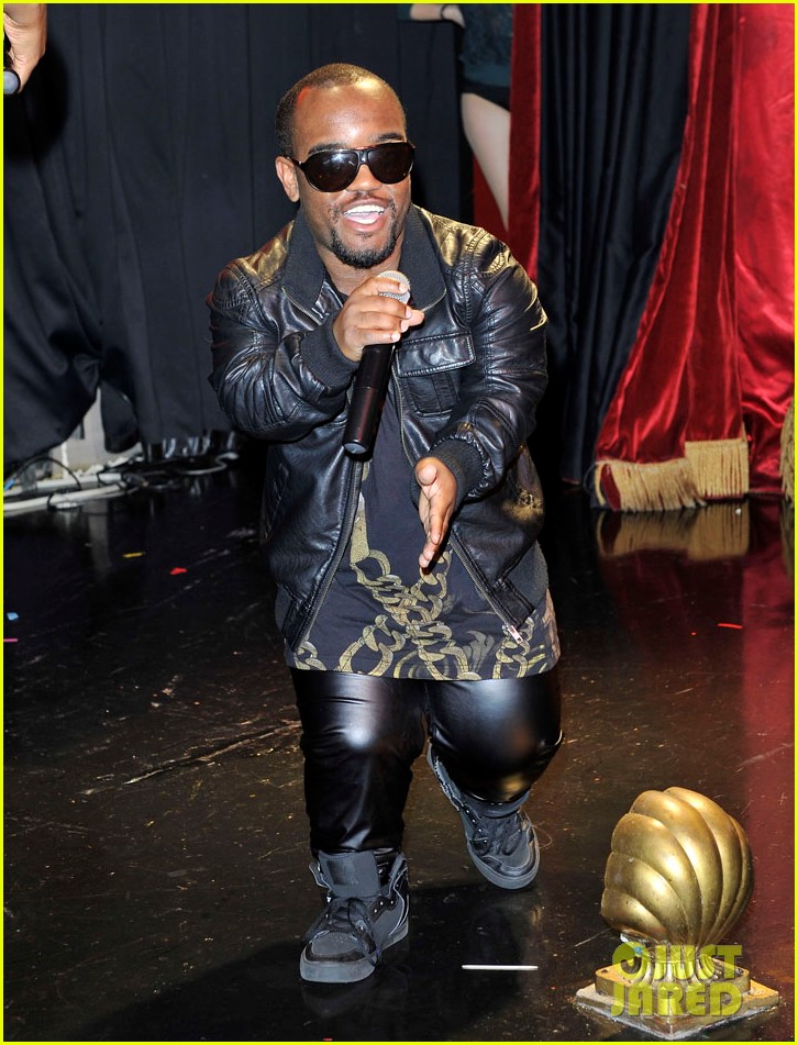 Vanessa Hudgens: Stella's Birthday Party at Beacher's Madhouse!: Photo