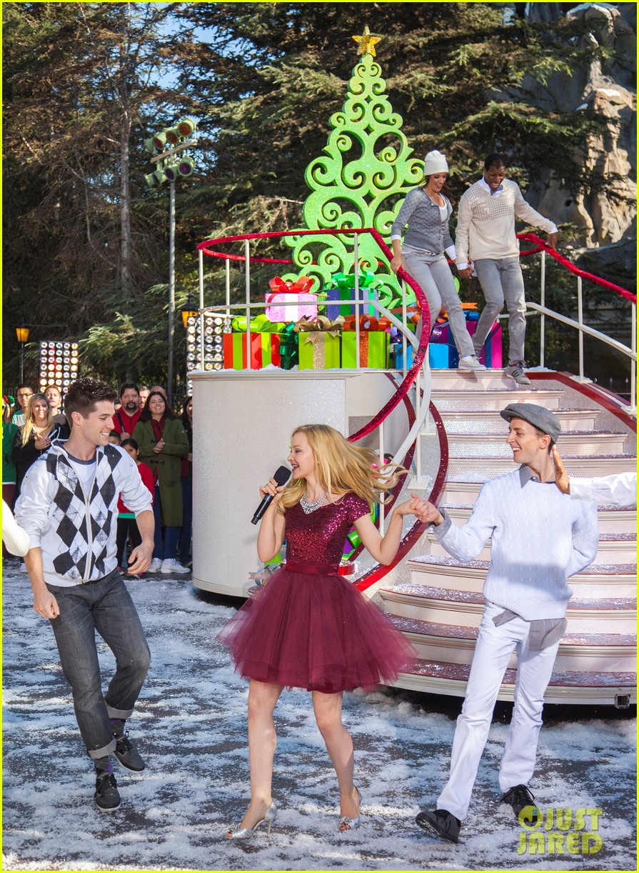 Demi Lovato & Jordin Sparks Disney Christmas Parade Taping! Photo