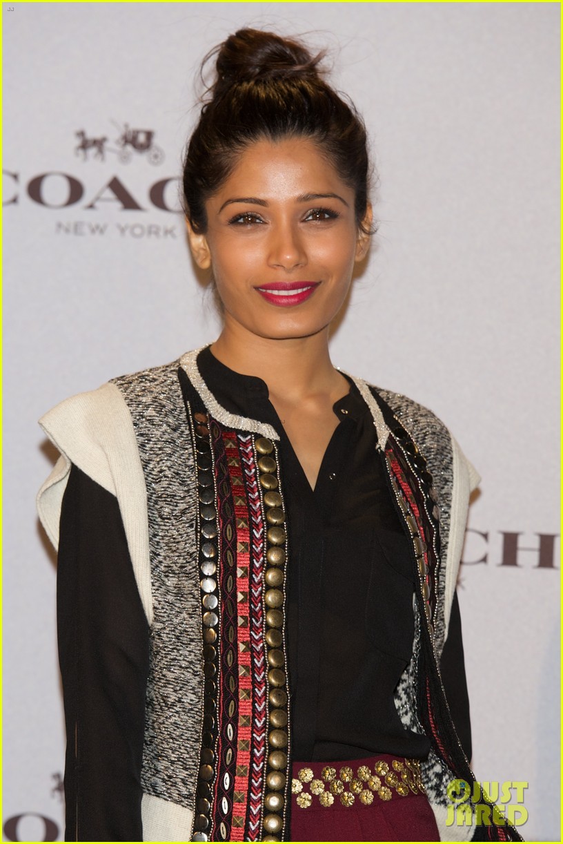 Freida Pinto: Coach Madrid Boutique Opening with Karlie Kloss!: Photo