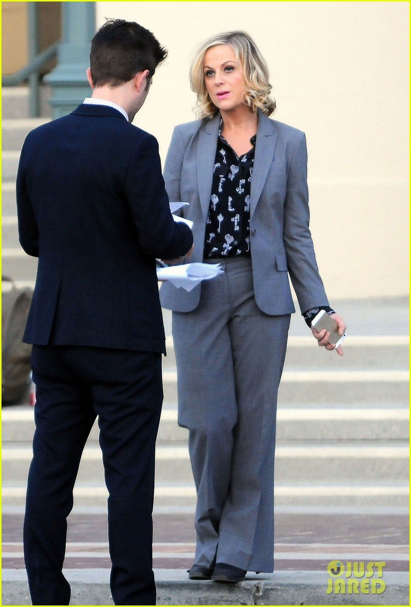 Amy Poehler 'Parks & Recreation' Returns Next Week! Photo 2988441