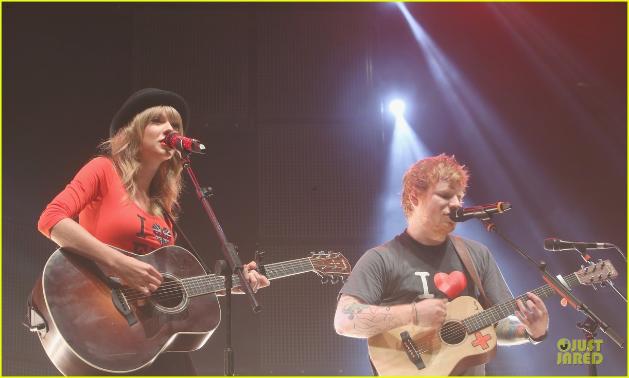 Taylor Swift Ed Sheeran's Surprise Guest Performer! Photo 2984713