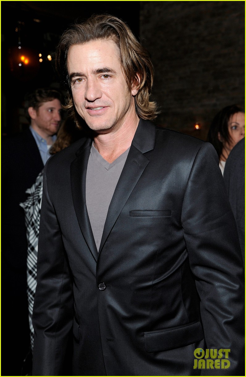 Taylor Swift: Weinstein Company's Holiday Party!: Photo 2998011