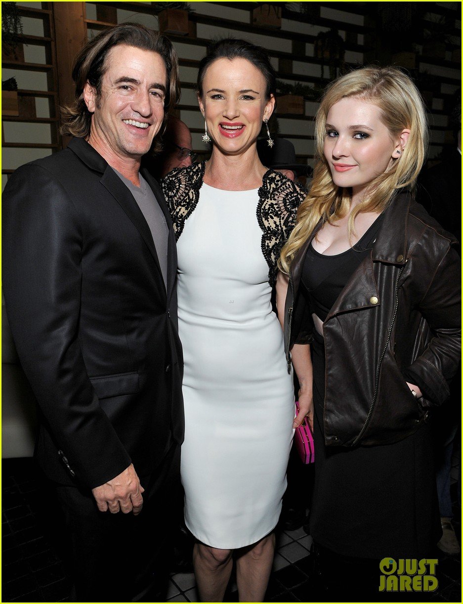 Photo: taylor swift weinstein company holiday party 16 | Photo 2998012