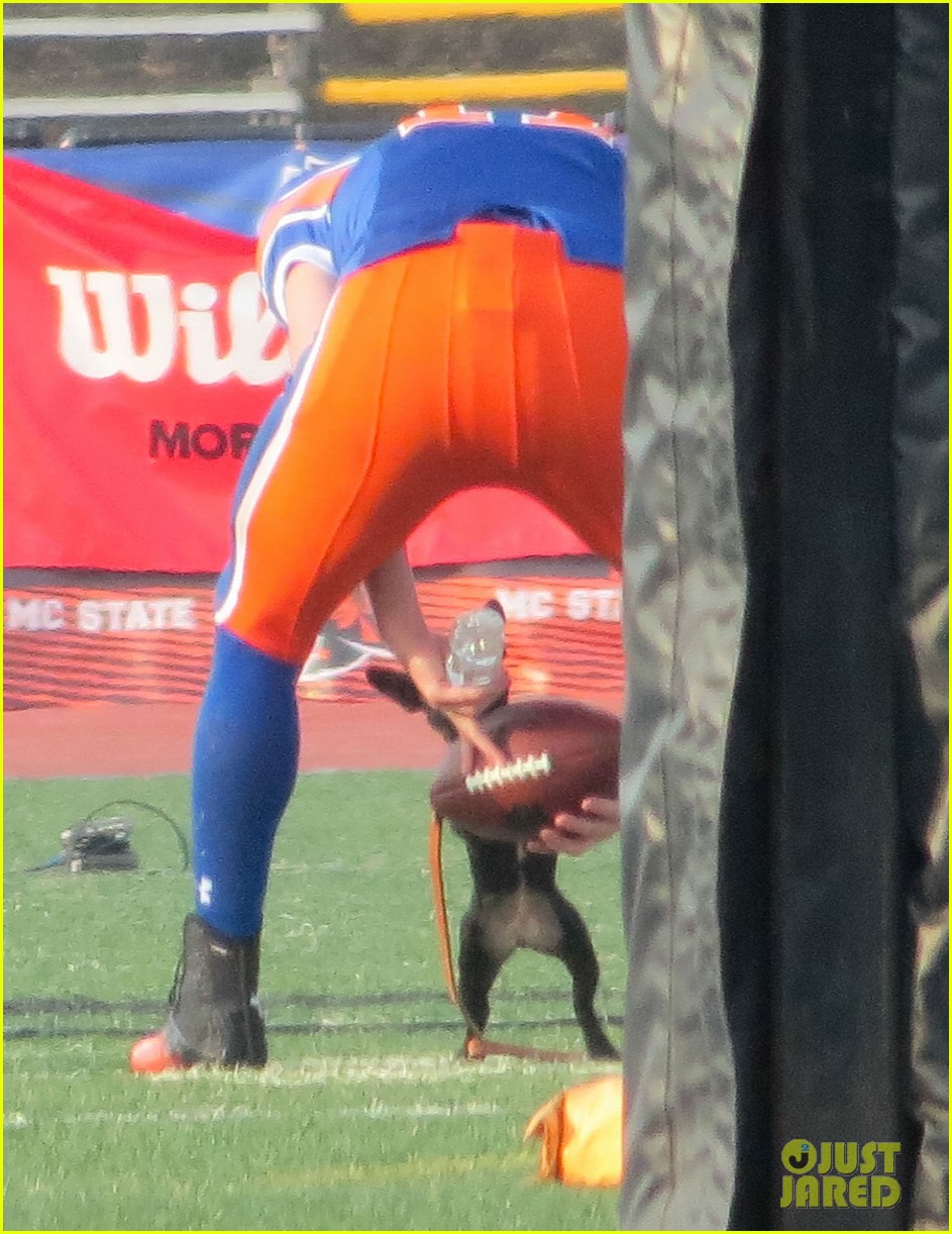Channing Tatum Films '22 Jump Street' Football Game Photo 2991657