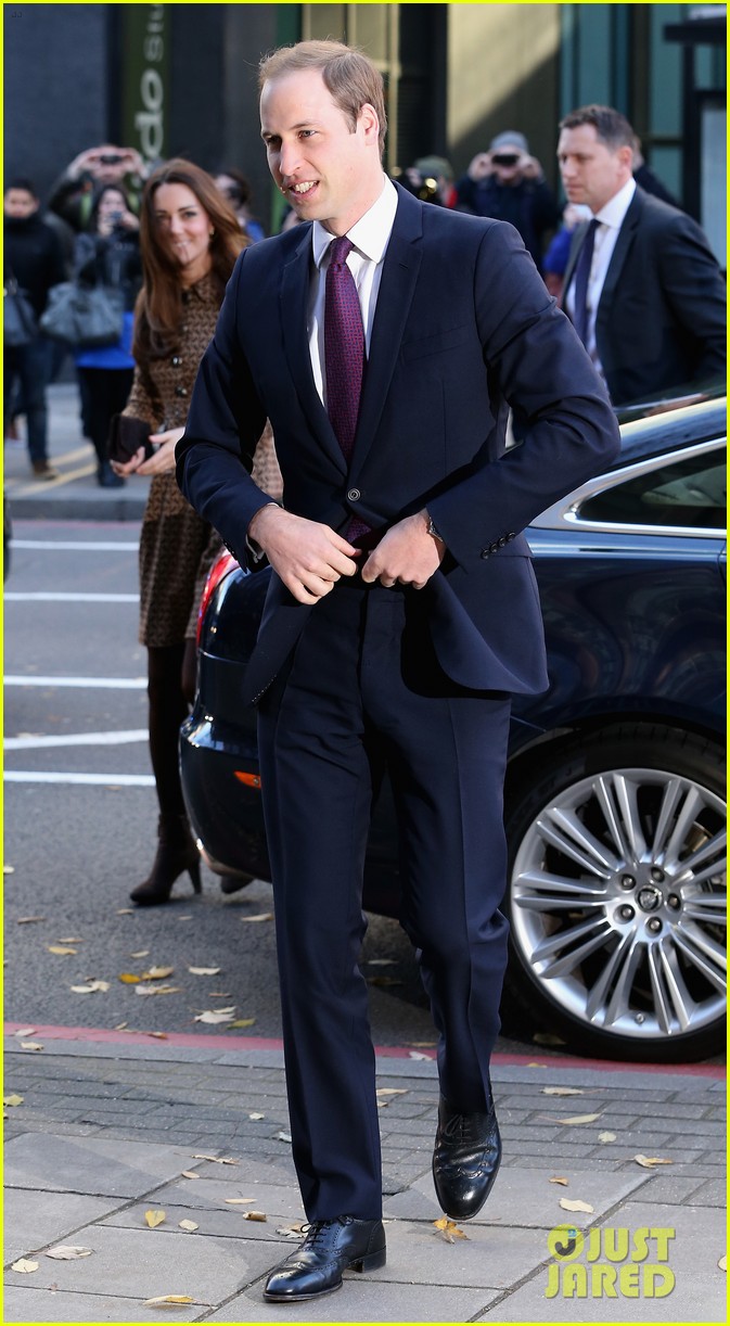 Kate Middleton & Prince William Only Connect Charity Visit! Photo