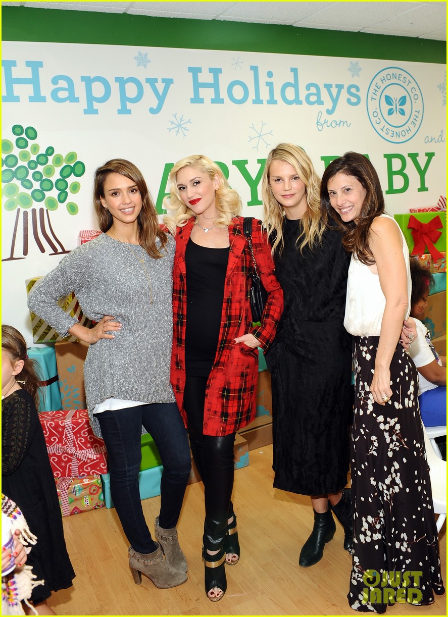 Photo: jessica alba gwen stefani baby2baby holiday party 15 | Photo