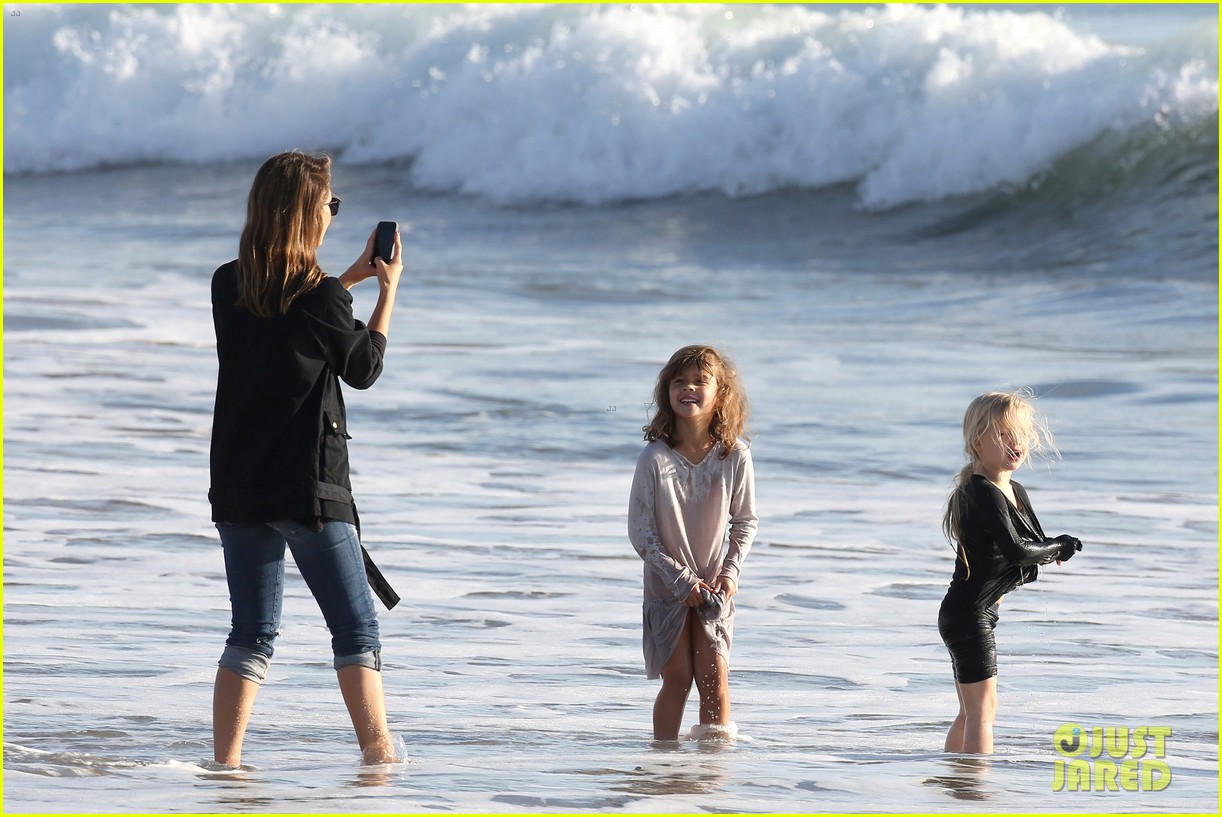 Jessica Alba Paul Walker Was 'So Sweet & Grounded' Photo 3003111