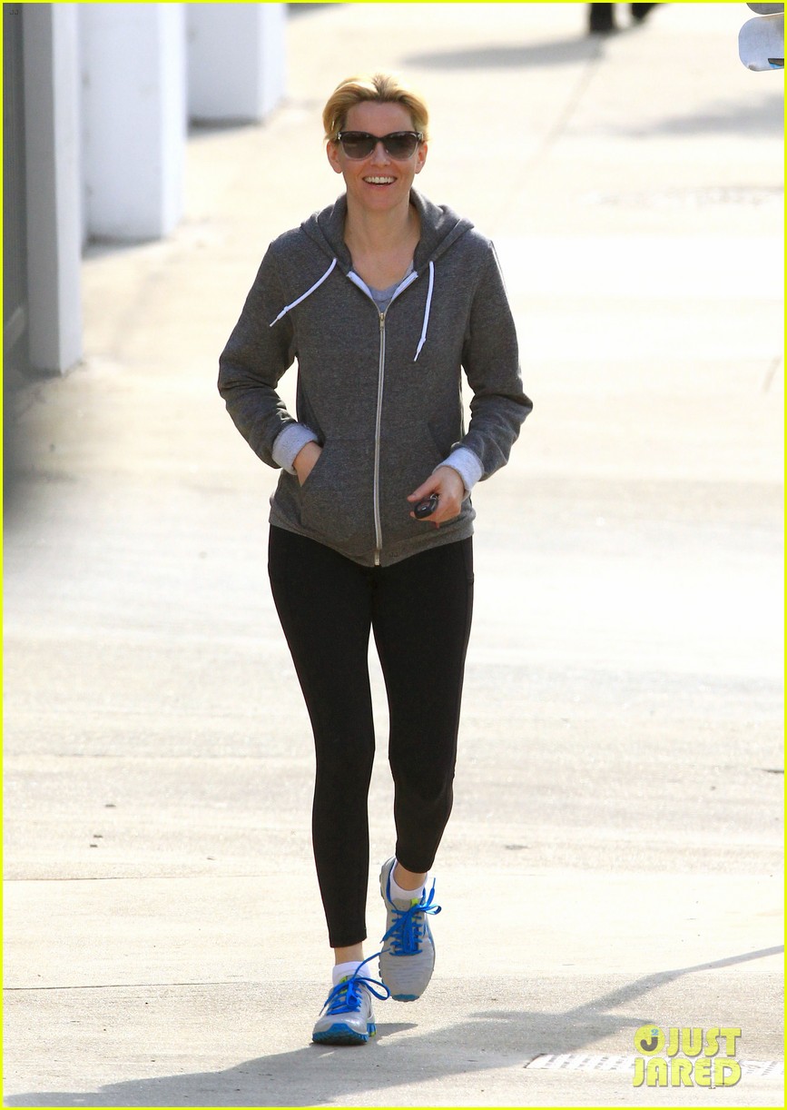 Elizabeth Banks: Legoland's Christmas Tree Lighting!: Photo 3006811