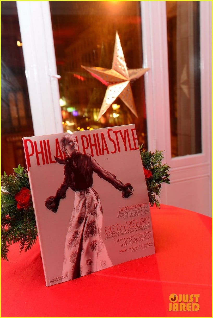 2 Broke Girls' Beth Behrs Celebrates Style in Philadelphia: Photo