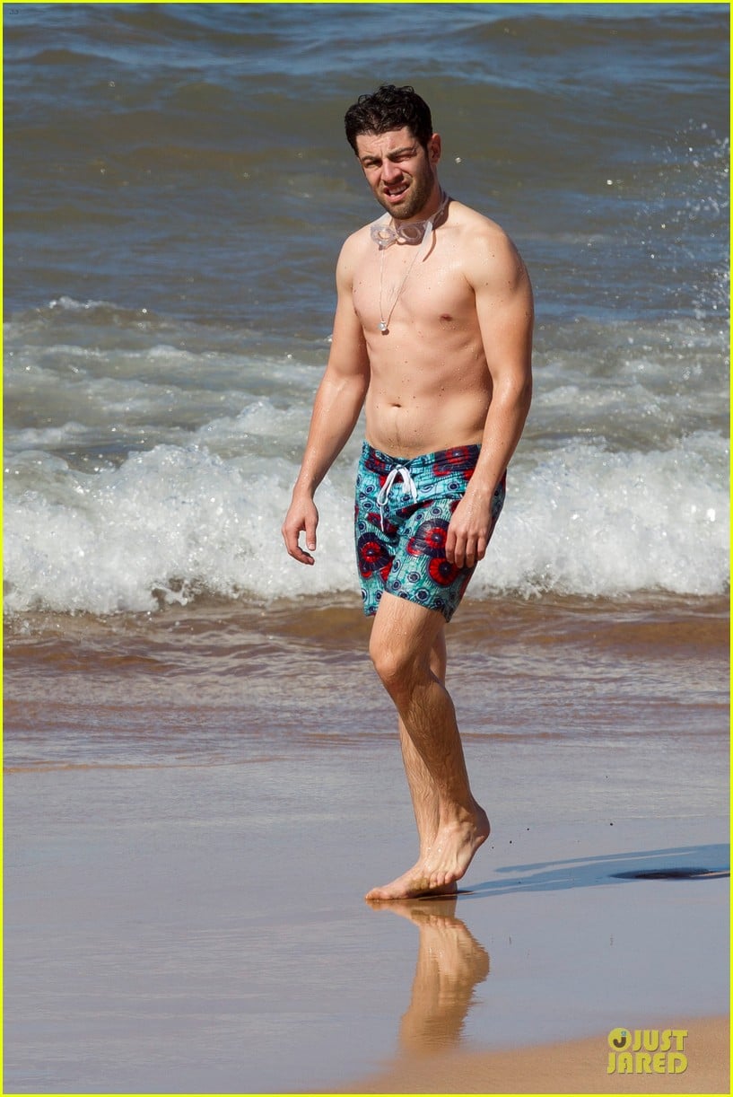 Max Greenfield: Shirtless Vacation with Bikini-Clad Wife Tes
