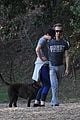 anne hathaway jogging with adam shulman before new year 04