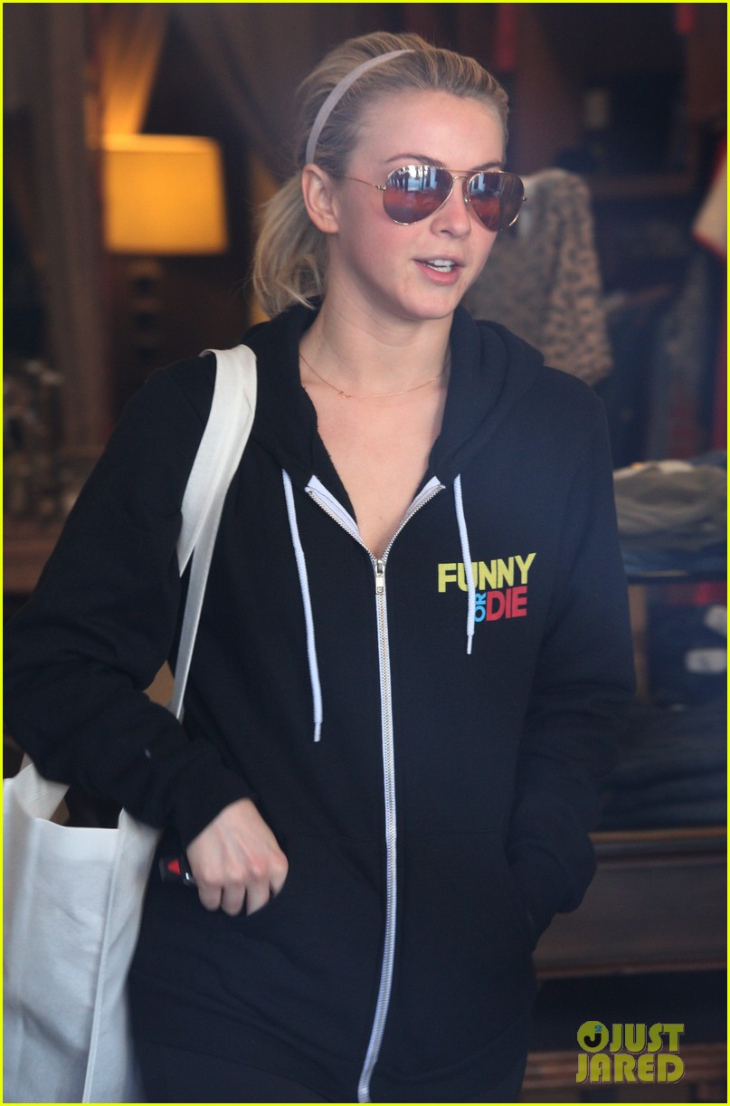 julianne hough gets in some pre new years shopping 073020464