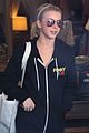 julianne hough gets in some pre new years shopping 07