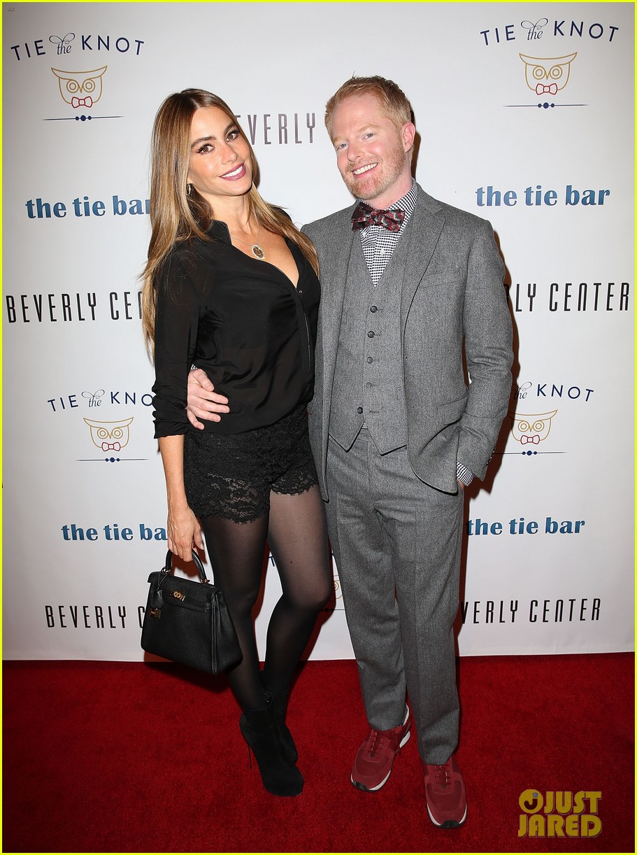 Jesse Tyler Ferguson & Sofia Vergara: Tie the Knot Pop Up Shop Opening