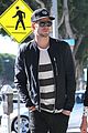 liam hemsworth browses furniture with mom leonie 02