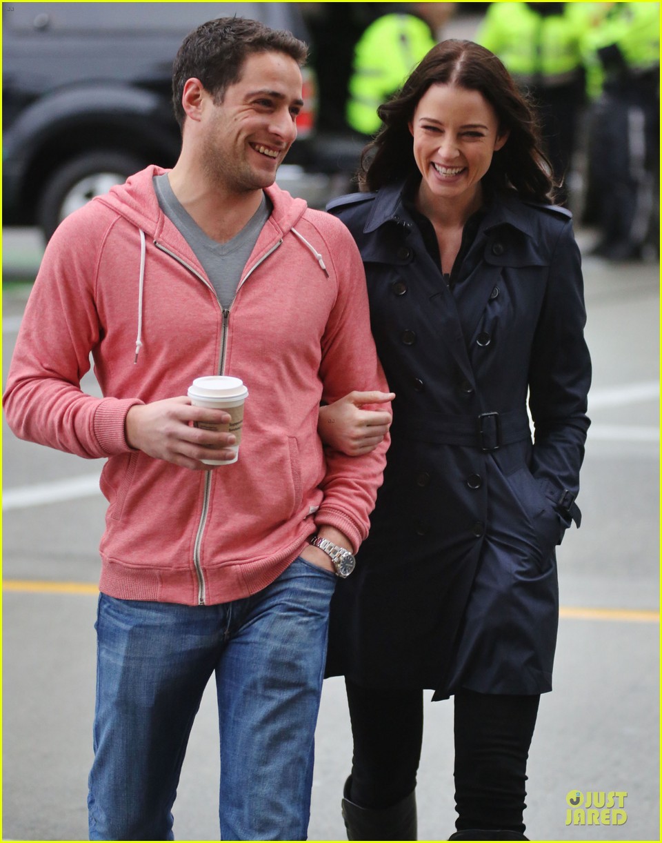 Rachel Nichols Kisses Mike Kershaw On Continuum Set Photo 3012765 Mike Kershaw Rachel Nichols Pictures Just Jared