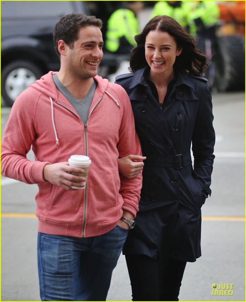 Rachel Nichols Kisses Mike Kershaw On Continuum Set Photo 3012759 Mike Kershaw Rachel Nichols Pictures Just Jared