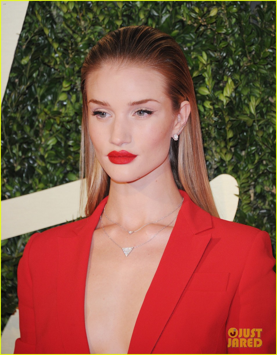 Photo: rosie huntington whiteley british fashion awards 2013 08 | Photo