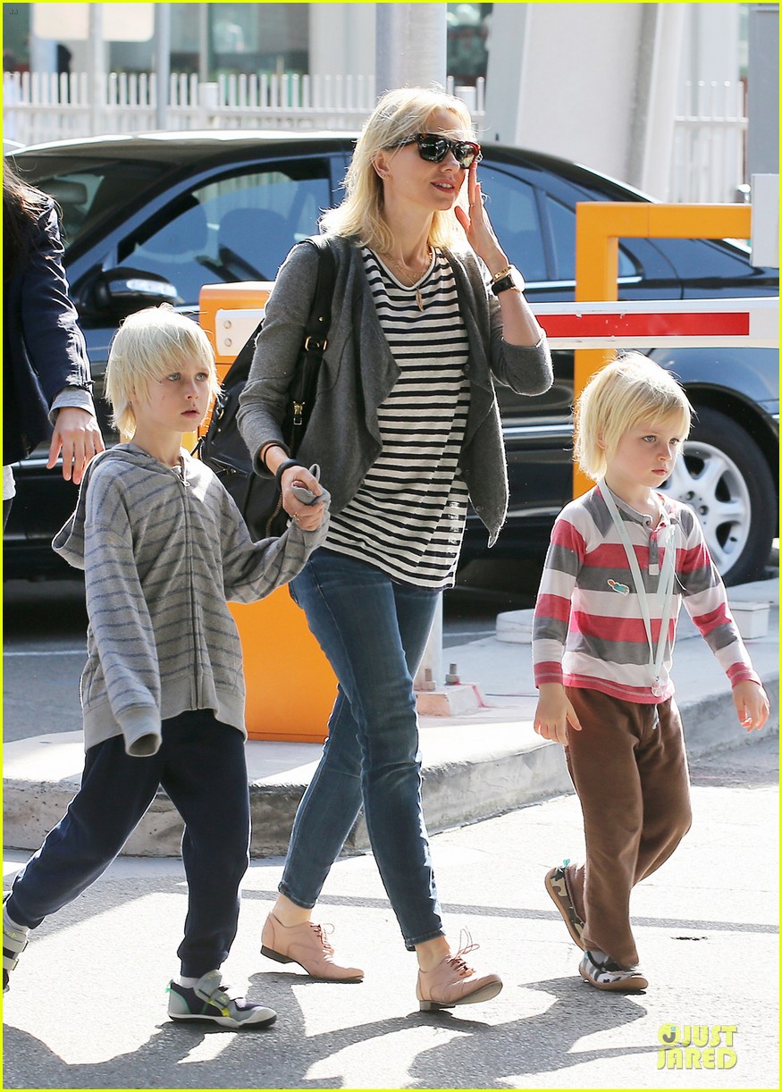 Naomi Watts & Liev Schreiber Holidays in Sydney with the Boys! Photo
