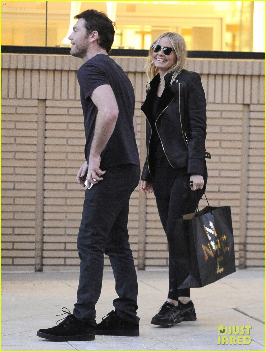 Photo: sam worthington lara bingle beverly hills shopping duo 02
