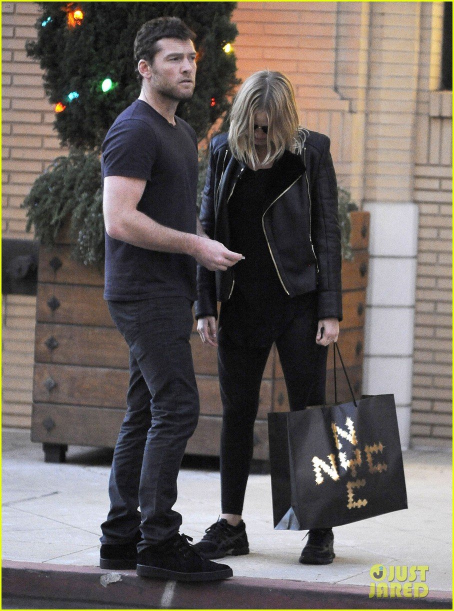 Sam Worthington & Lara Bingle: Beverly Hills Shopping Duo: Photo