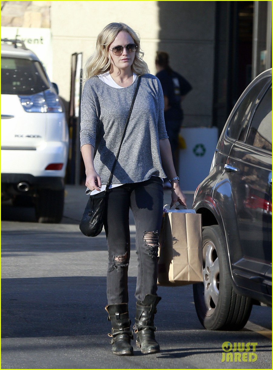 Malin Akerman Shops for Groceries After SAG Awards Photo 3037149