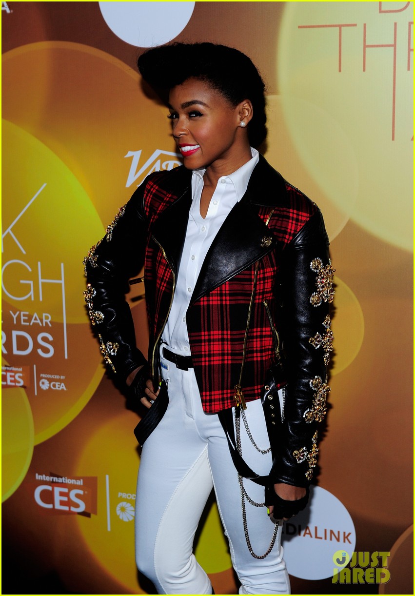 Photo: kristen bell variety breakthrough of the year awards 19 | Photo