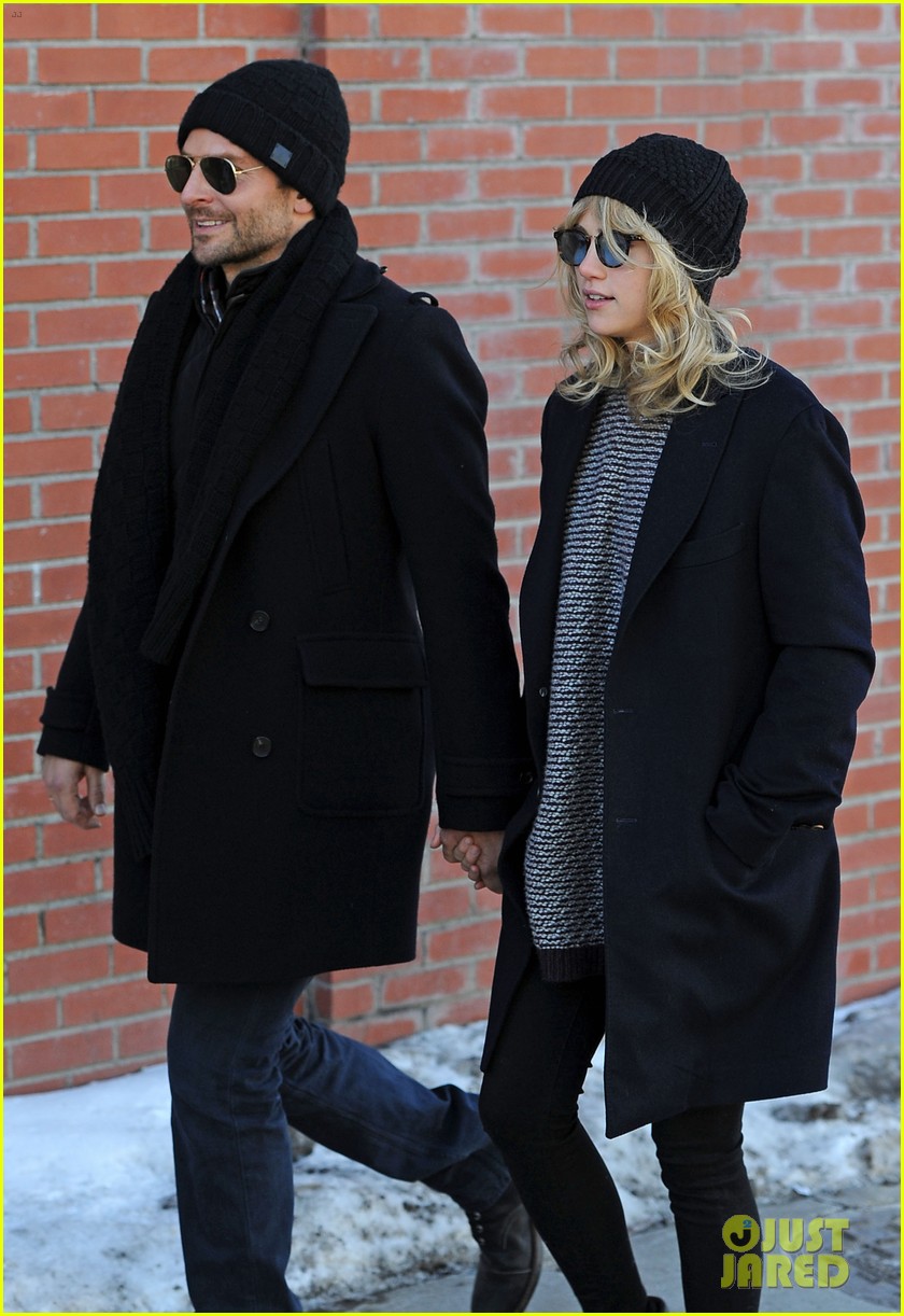 Bradley Cooper & Suki Waterhouse PDA at Sundance! Photo 3036127