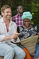 gerard butler visits liberia with marys meals all the photos 108