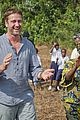 gerard butler visits liberia with marys meals all the photos 13