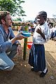 gerard butler visits liberia with marys meals all the photos 20