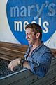 gerard butler visits liberia with marys meals all the photos 47