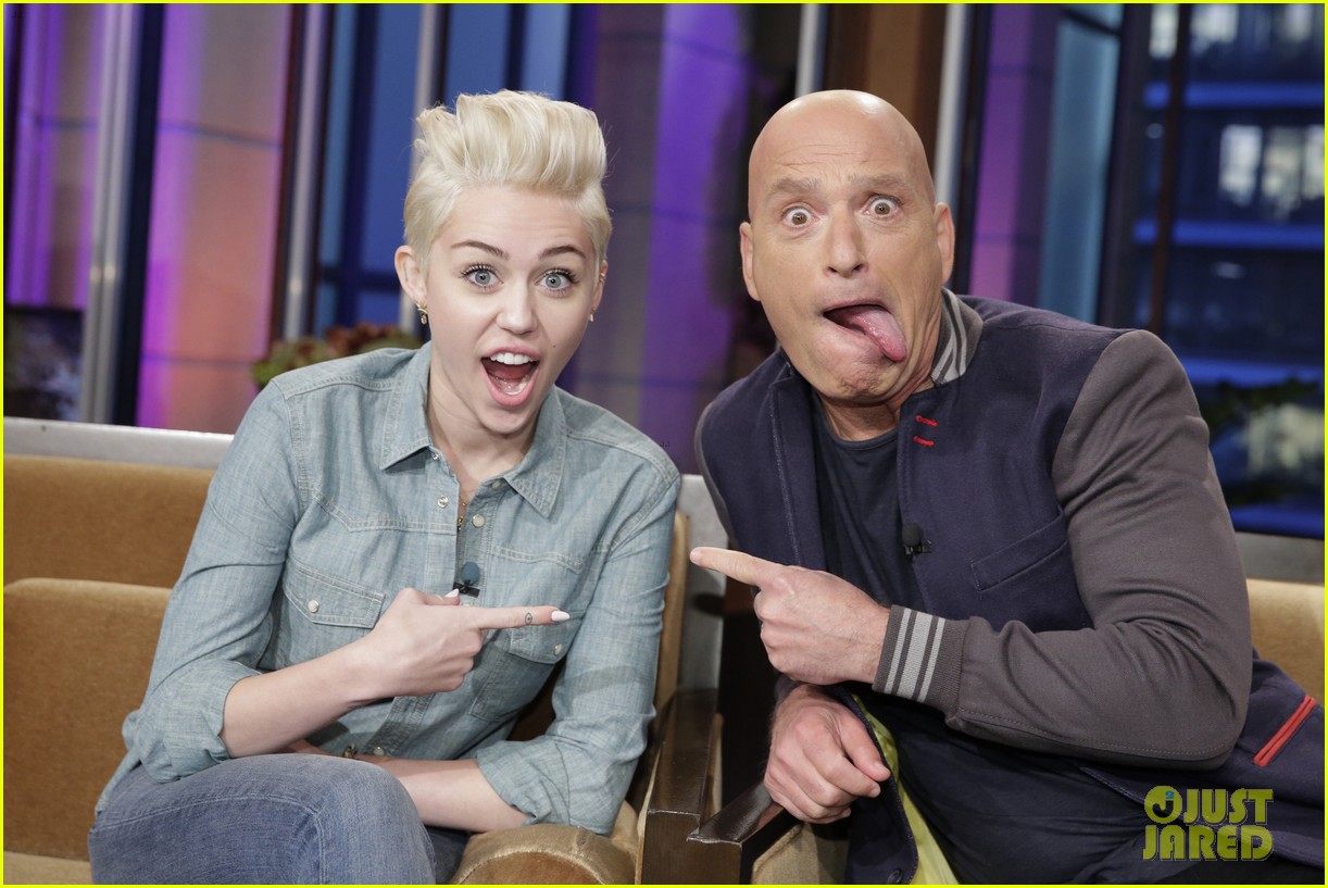 Miley Cyrus Gives Legal Advice to Justin Bieber WATCH NOW! Photo
