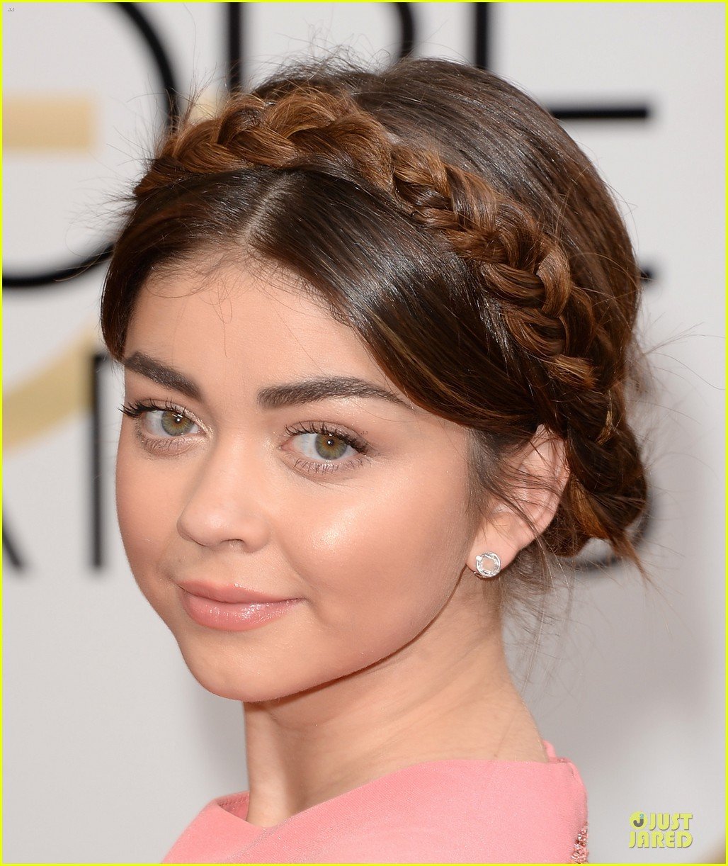 Sarah Hyland & Ariel Winter - Golden Globes 2014 Red Carpet: Photo
