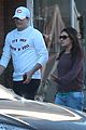 ashton kutcher mila kunis nail salon weekend pair 02