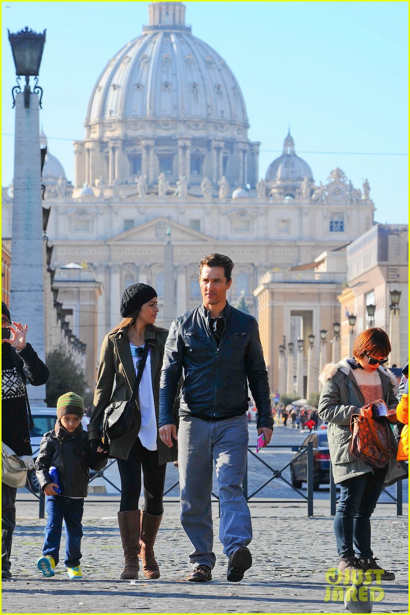 Matthew McConaughey & Camila Alves Rome Sightseeing with Levi & Vida