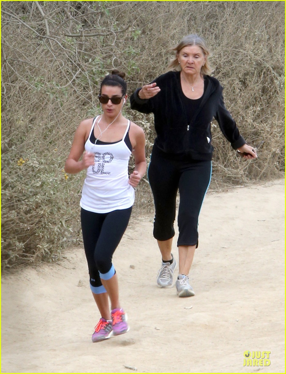 Lea Michele Jogs Before 'Glee' Rehearsal with Paltrow! Photo