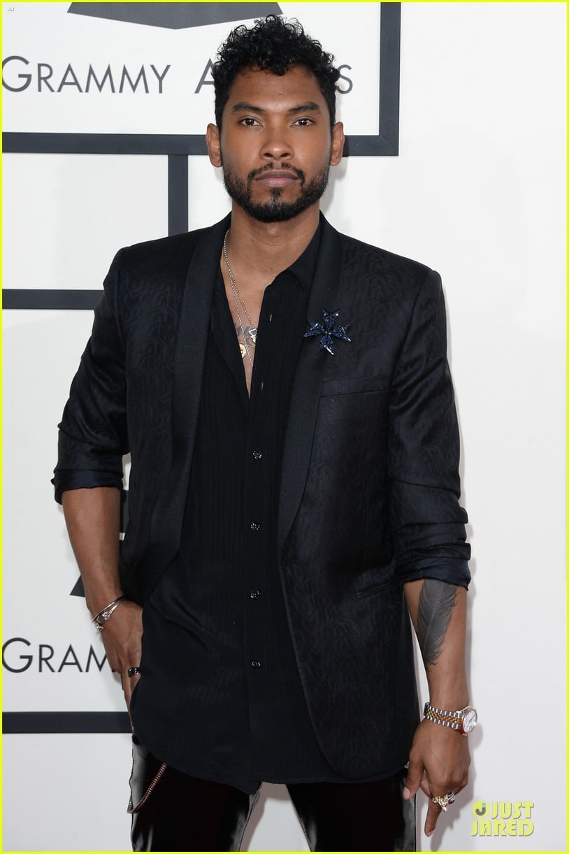 Miguel Grammys 2014 Red Carpet Photo 3041000 Photos Just Jared