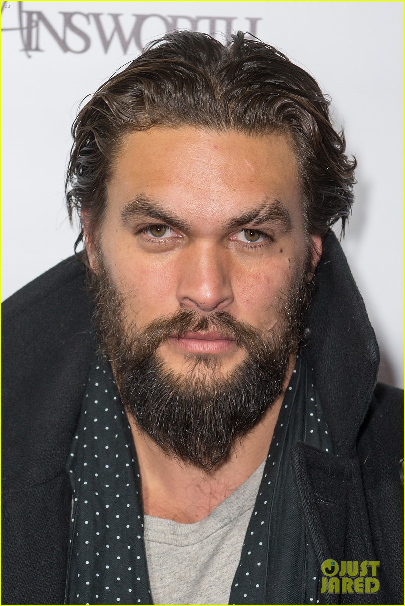 Jason Momoa & Geoff Stults Football Fun at Sundance! Photo 3036499