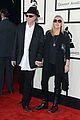 neil young willie nelson grammys 2014 red carpet 02