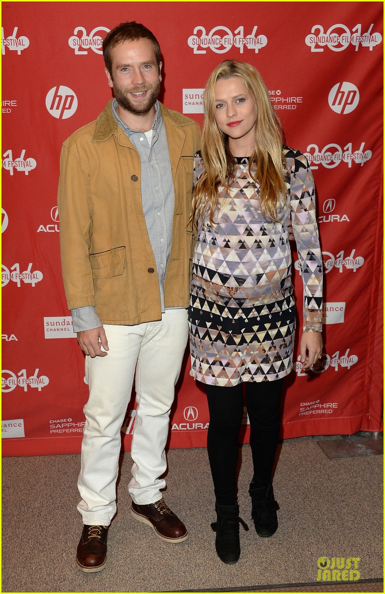 Teresa Palmer & Mark Webber 'Laggies' Sundance Premiere! Photo(02)