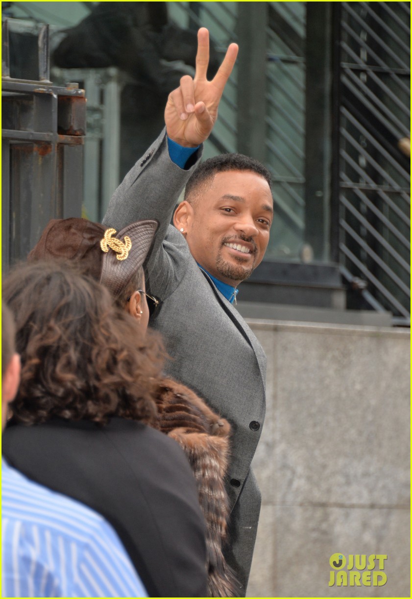 Will Smith & Lily Allen Louis Vuitton Paris Fashion Week Show! Photo