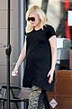 pregnant gwen stefani pampers herself with acupuncture session 19