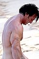 charlize theron sean penn relax on the beach in hawaii 17