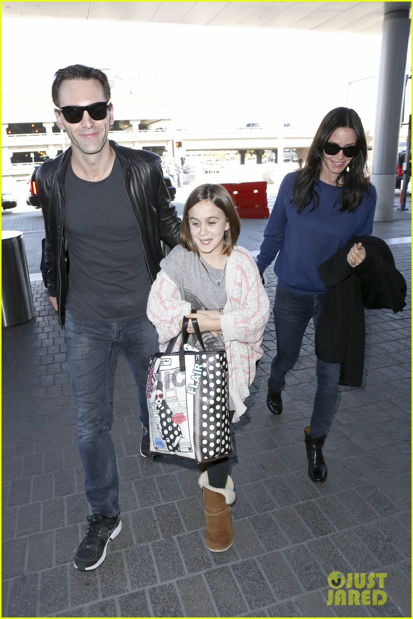 Courteney Cox & Boyfriend Johnny McDaid Valentine's Day Flight with