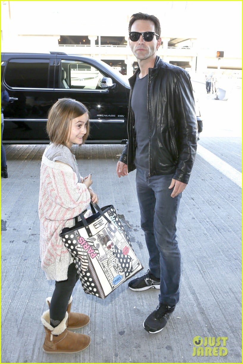 Courteney Cox & Boyfriend Johnny McDaid Valentine's Day Flight with