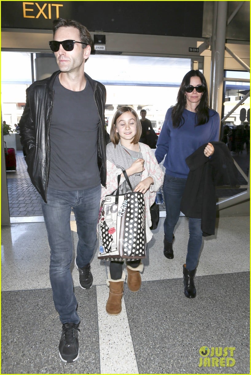 Courteney Cox & Boyfriend Johnny McDaid Valentine's Day Flight with