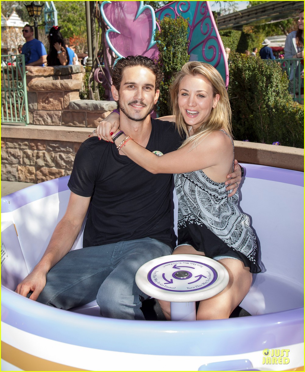 Kaley Cuoco & Ryan Sweeting Kiss on His First Trip to Disneyland