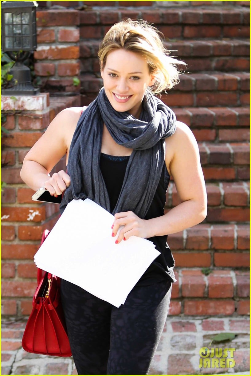 Hilary Duff Steps Out in Style as Mike Comrie Parties in NYC: Photo